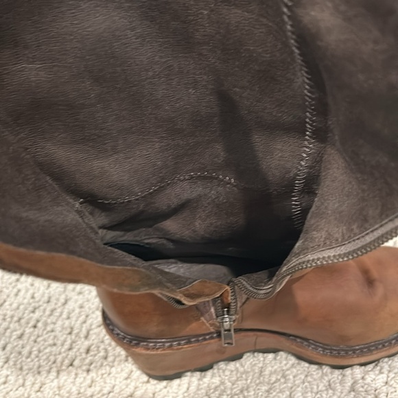 Sorel waterproof women’s boots (size 6) - Picture 4 of 5